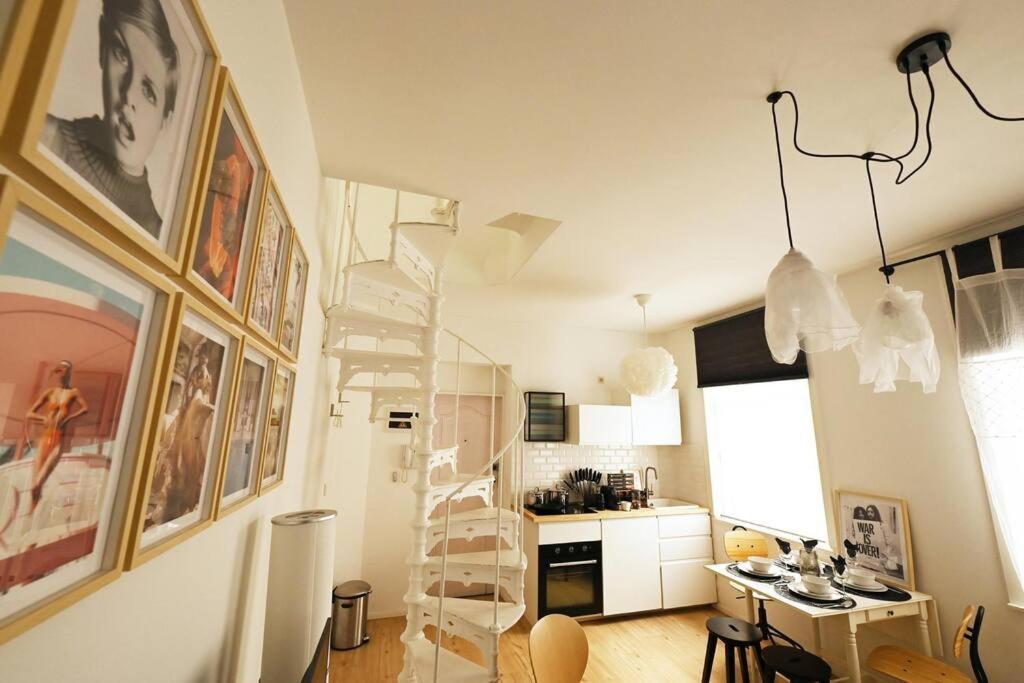 Stylish Duplex In The Heart Of Brussels Centre Apartment Ngoại thất bức ảnh