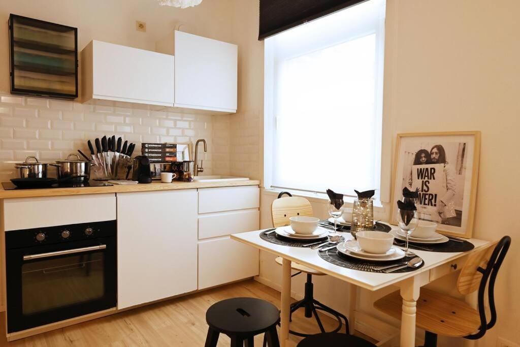 Stylish Duplex In The Heart Of Brussels Centre Apartment Ngoại thất bức ảnh