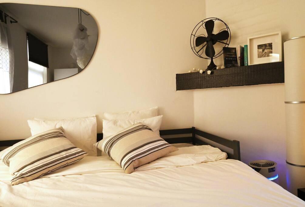 Stylish Duplex In The Heart Of Brussels Centre Apartment Ngoại thất bức ảnh
